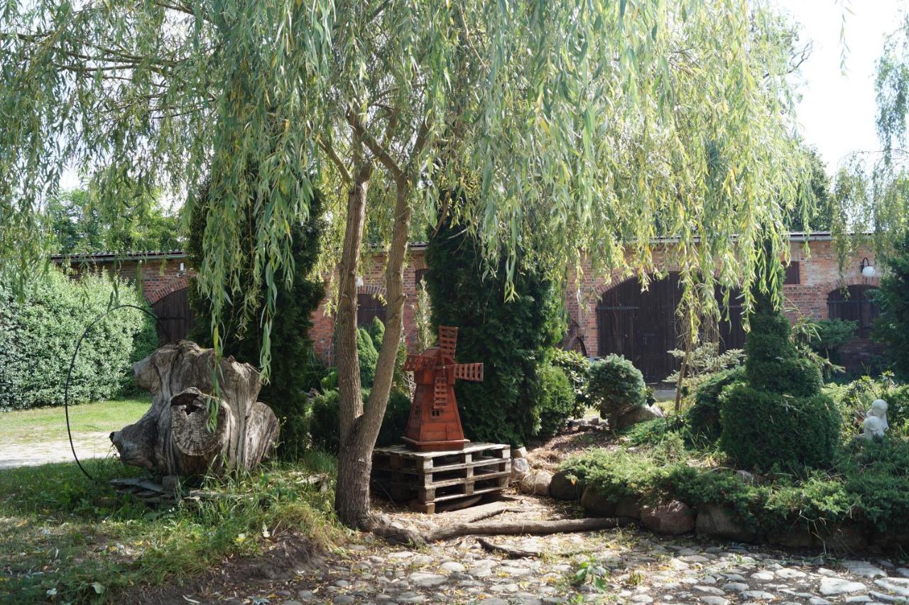 Agroturystyka Folwark Dlugie Vila Dlugie  Exterior foto